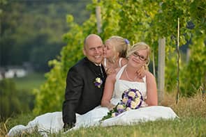 Hochzeit beim Buschenschank