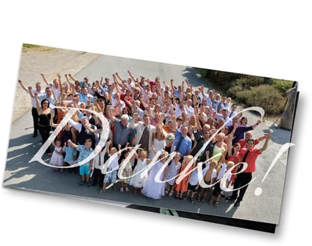 Gruppenfoto als Dankeskarte bei der Hochzeit - kreativ & schön